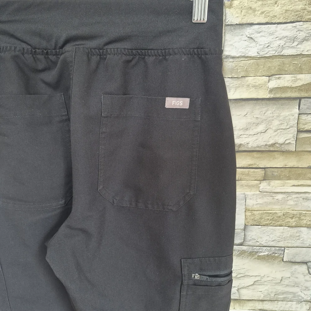 ​FIGS HW Yola High Waisted Cargo Scrub Pants Women's Black XS Regular - Picture 3 of 13